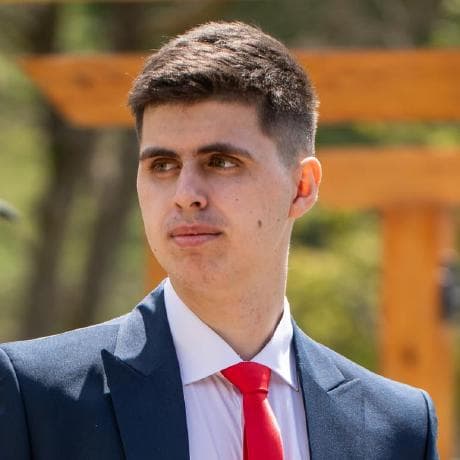 Alexandru Suciu – Founder of StackFloww